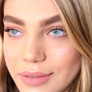 آبی سبز آناستازیا